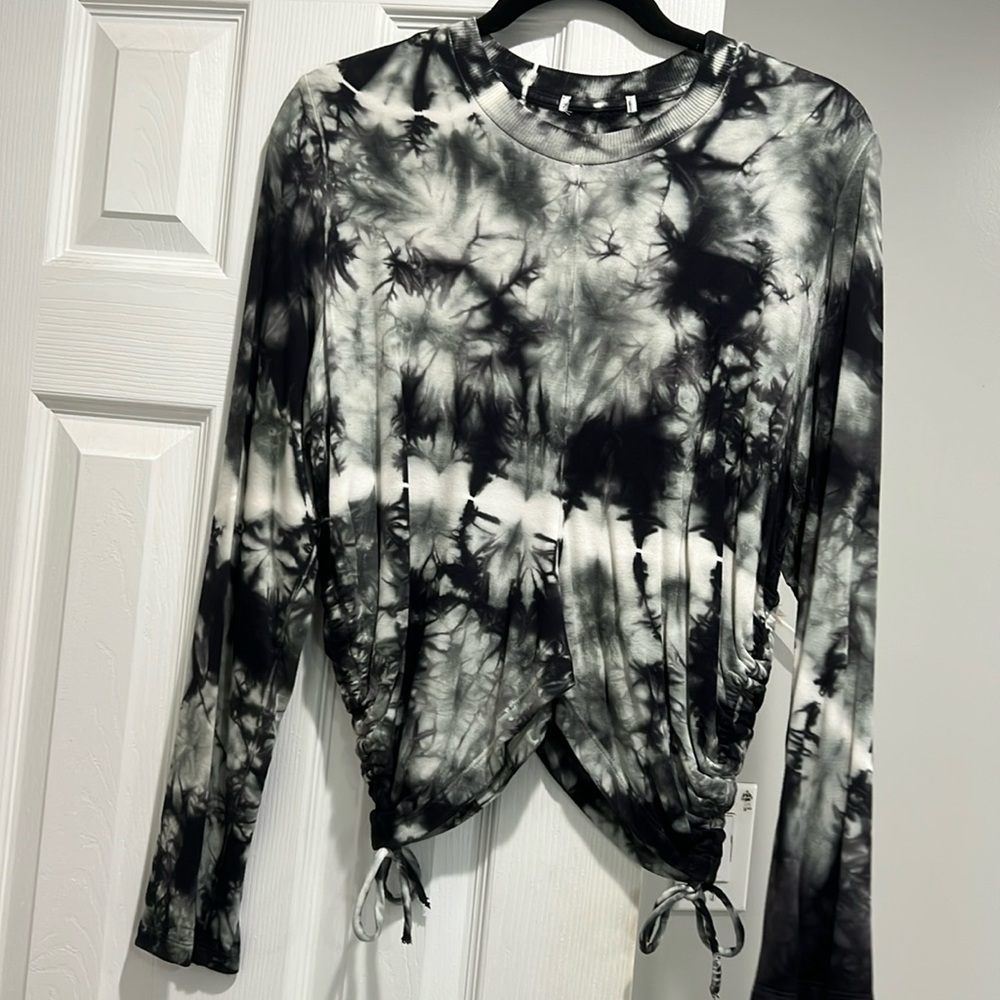 Buttery soft cute dye die top